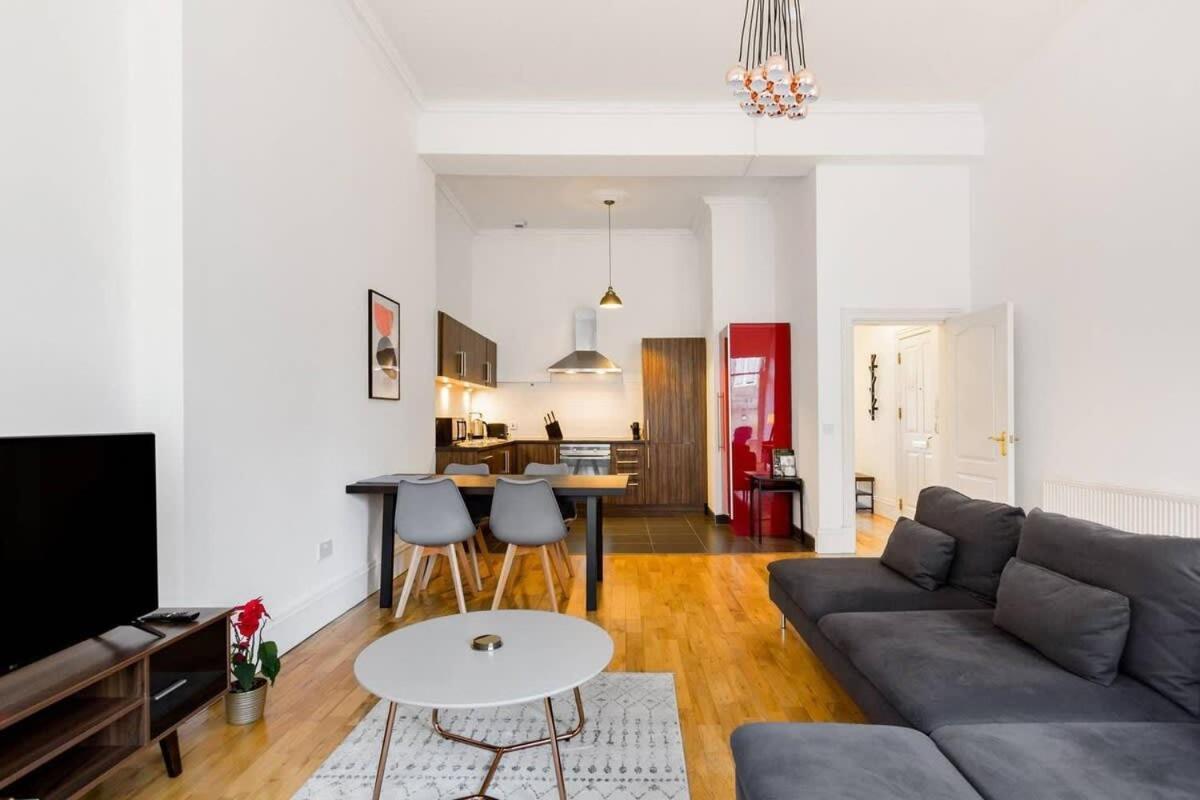 Incredible Contemporary Flat In Heart Of West End Apartamento